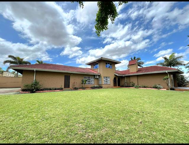 3 BEDROOM HOUSE FOR SALE IN FAIRVIEW